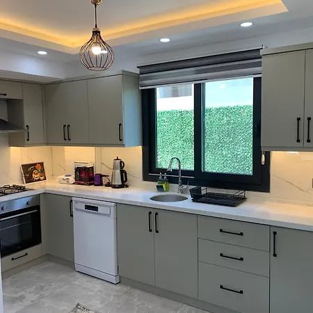 Efe Villa