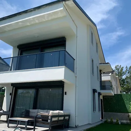 Efe Villa Seydiler